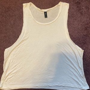 Nollie cropped muscle tee. Size M